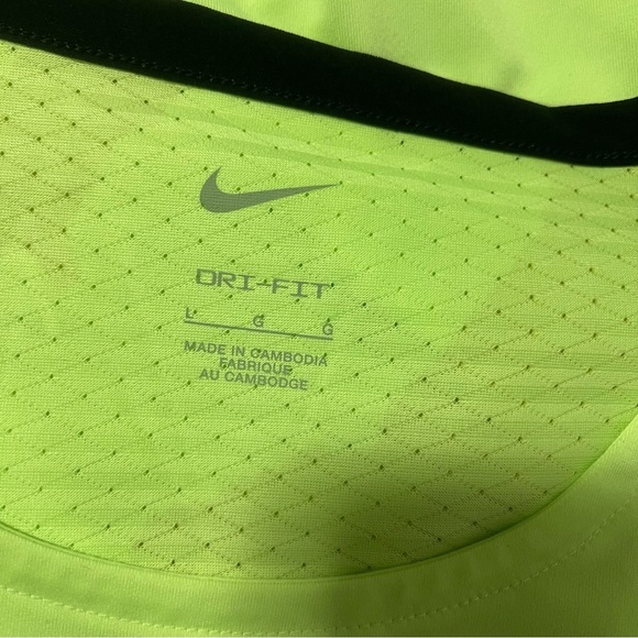 Nike Dri-fit Run Division Rise 365 Quick Dry Running Top 'Green' DQ4757-358 NWOT - Picture 7 of 9